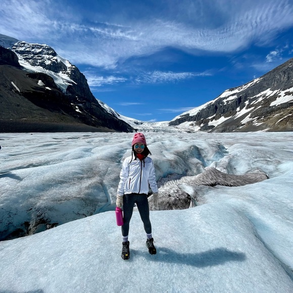 Meet your Posher, Rebecca - Picture 1 of 1